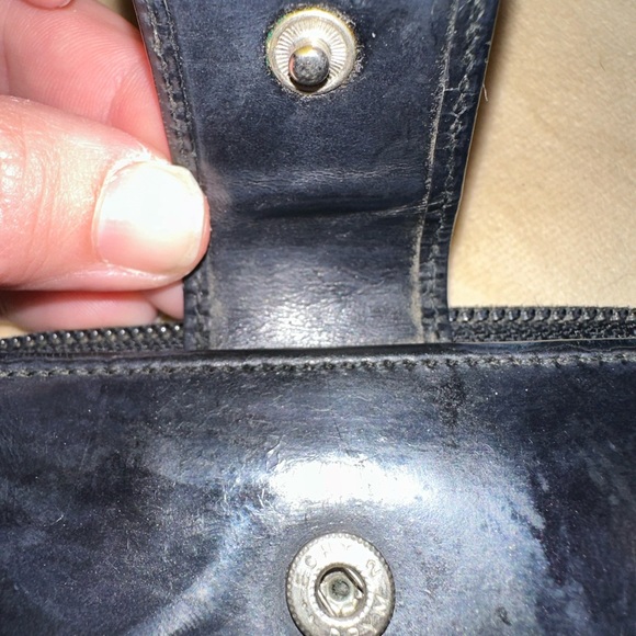 Vintage Gucci Patent Leather Wallet *sold - Picture 8 of 8